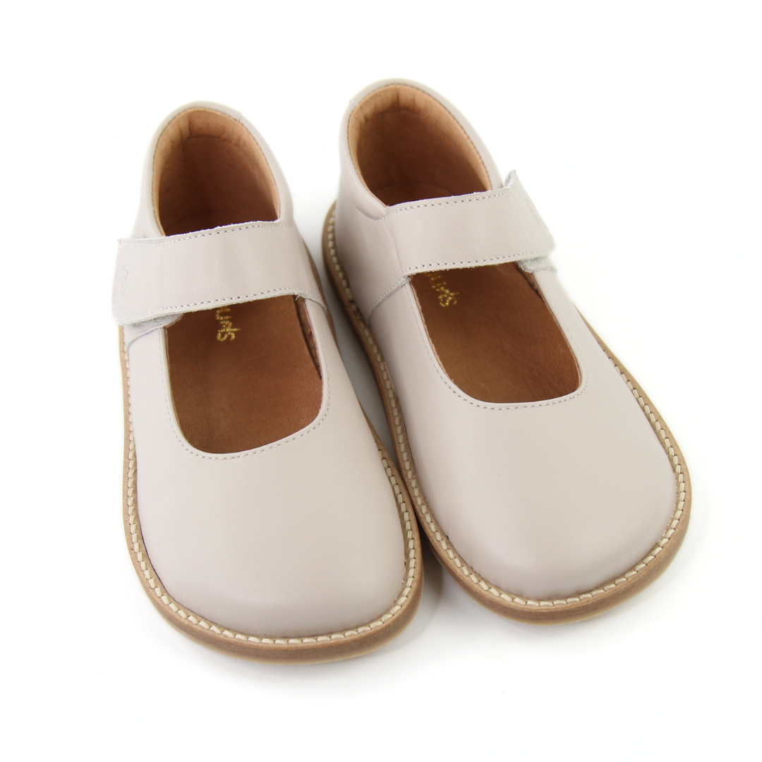 Mercedita-Barefoot-Nani